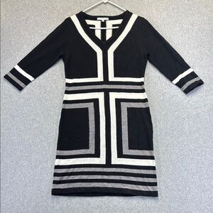 Studio One Black and White Sheath Dress with V-Neck